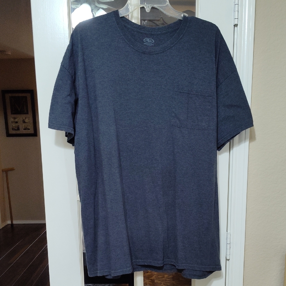 Athletic Works Men's Dark Gray Short Sleeve Pocket T-Shirt, 2XL